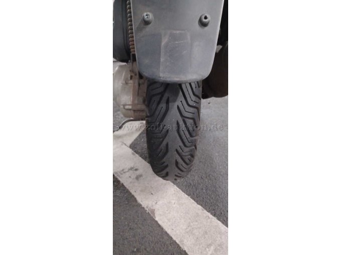 1 Piaggio Fly 50 Roller defekt – foto 18 – kavel bij Zoll-Auktion, Bonn