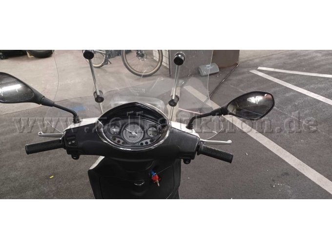 1 Piaggio Fly 50 Roller defekt – foto 6 – kavel bij Zoll-Auktion, Bonn