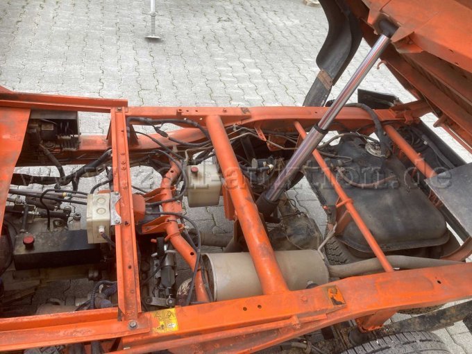 Rahmen u. Kippzylinder