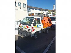 Schräg Vorne