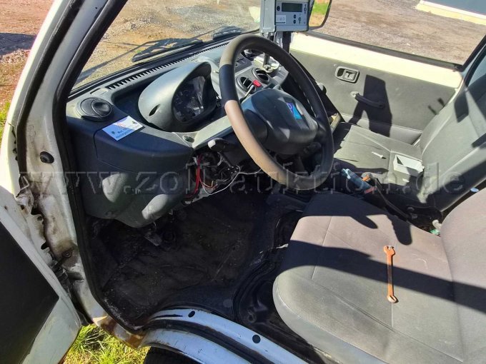 1 Piaggio Porter S90 Kipper Allrad defekt – foto 7 – kavel bij Zoll-Auktion, Limburg