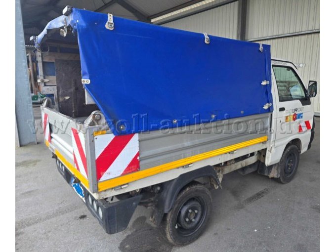 Piaggio Porter Heckkipper/Plane, rechte hintere Seitenansicht