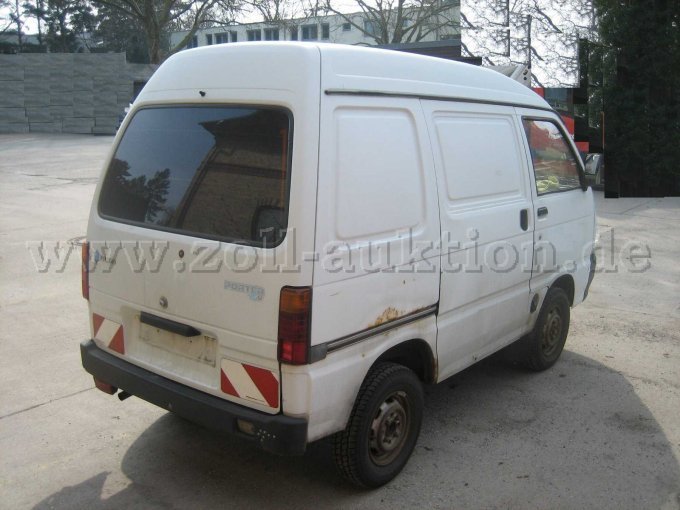 Heck, schräg rechts