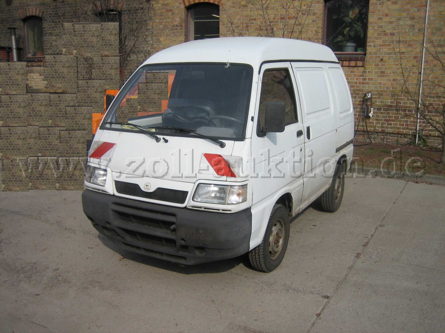 Front, schräg links