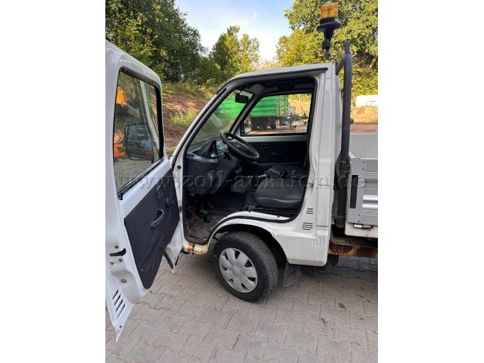 1 Piaggio Porter met kiepfunctie – foto 4 – kavel bij Zoll-Auktion, Heroldsbach