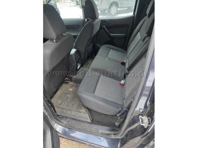 Innenraum hinten Fahrerseite
