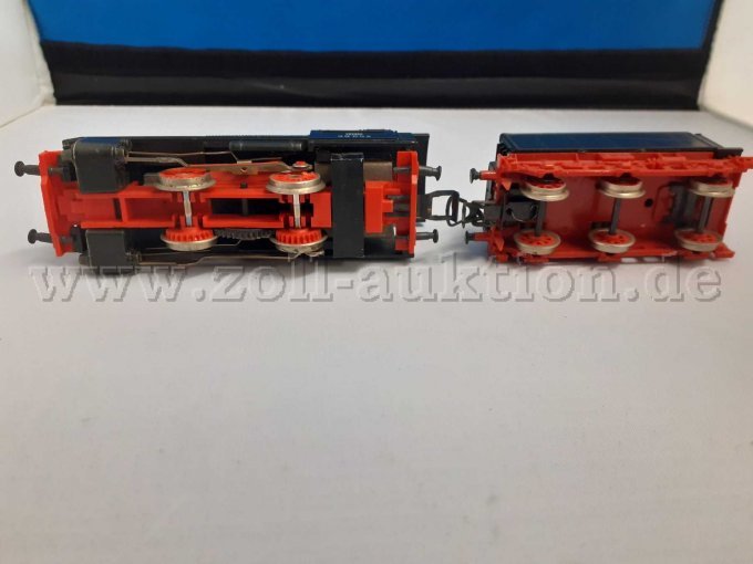 Piko Dampflokomotive BR 98002 DR, Unterseite