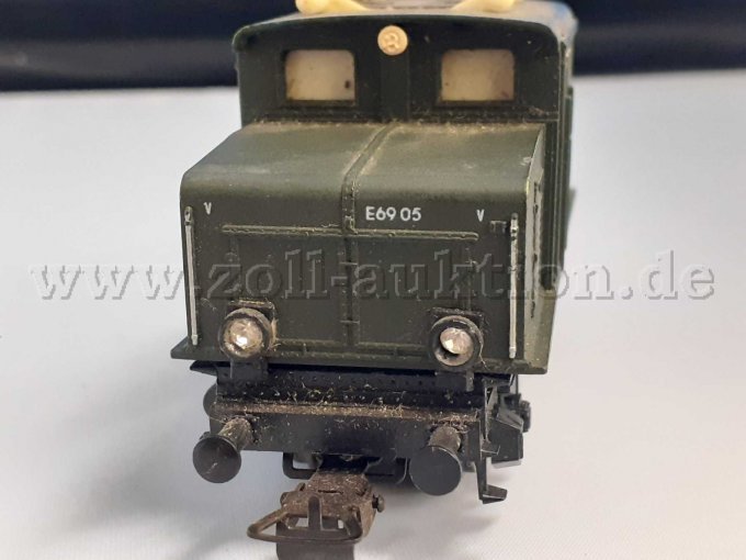 Piko E-Lok Nebenbahn E 69 05, Front