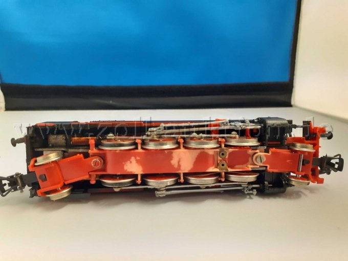 Güterzug-Tenderlokomotive BR 86 1800-1, Unterseite