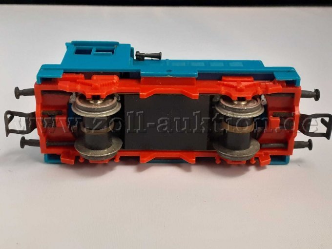 Piko Junior Diesellok, Unterseite