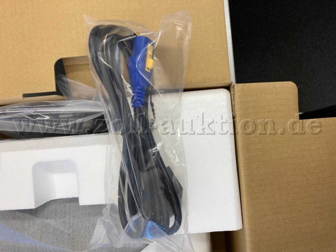 eingeschweißtes Netzkabel