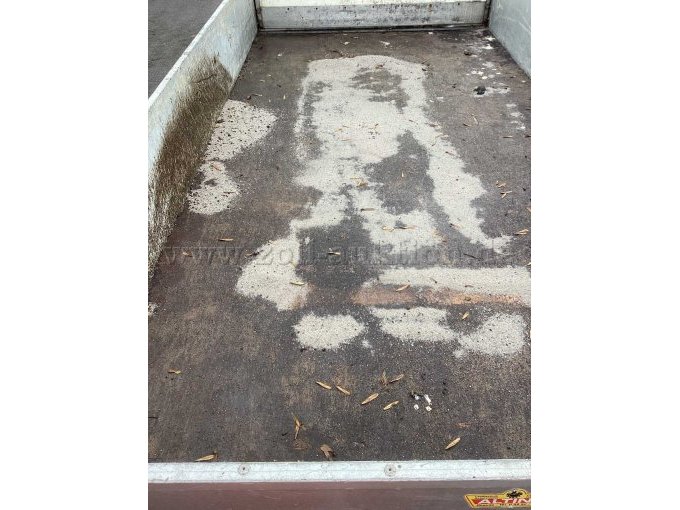 abgängige Holzladefläche