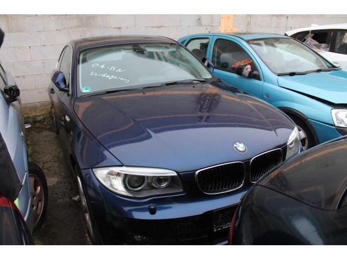 BMW 123 -vorne rechts-
