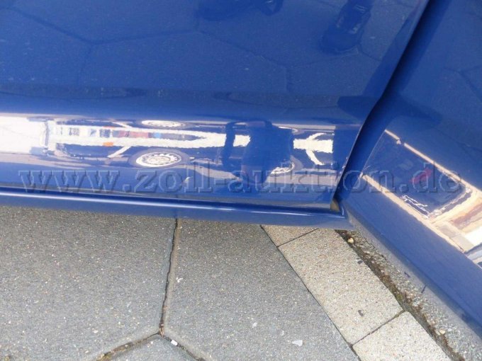 Delle Fahrertür unten