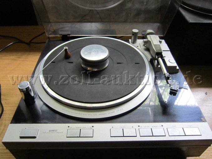 Plattenspieler offen Front