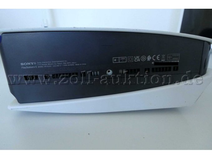 Sony Playstation 5 Ansicht von unten
