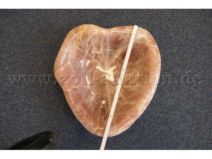 Schale mit Gliedermaßstab 2 von 3