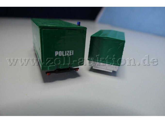 Rückseite LKW mit Anhänger Rückseite