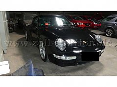 schwarze Porsche 911