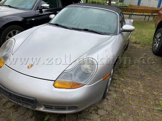 Porsche Boxter von vorn