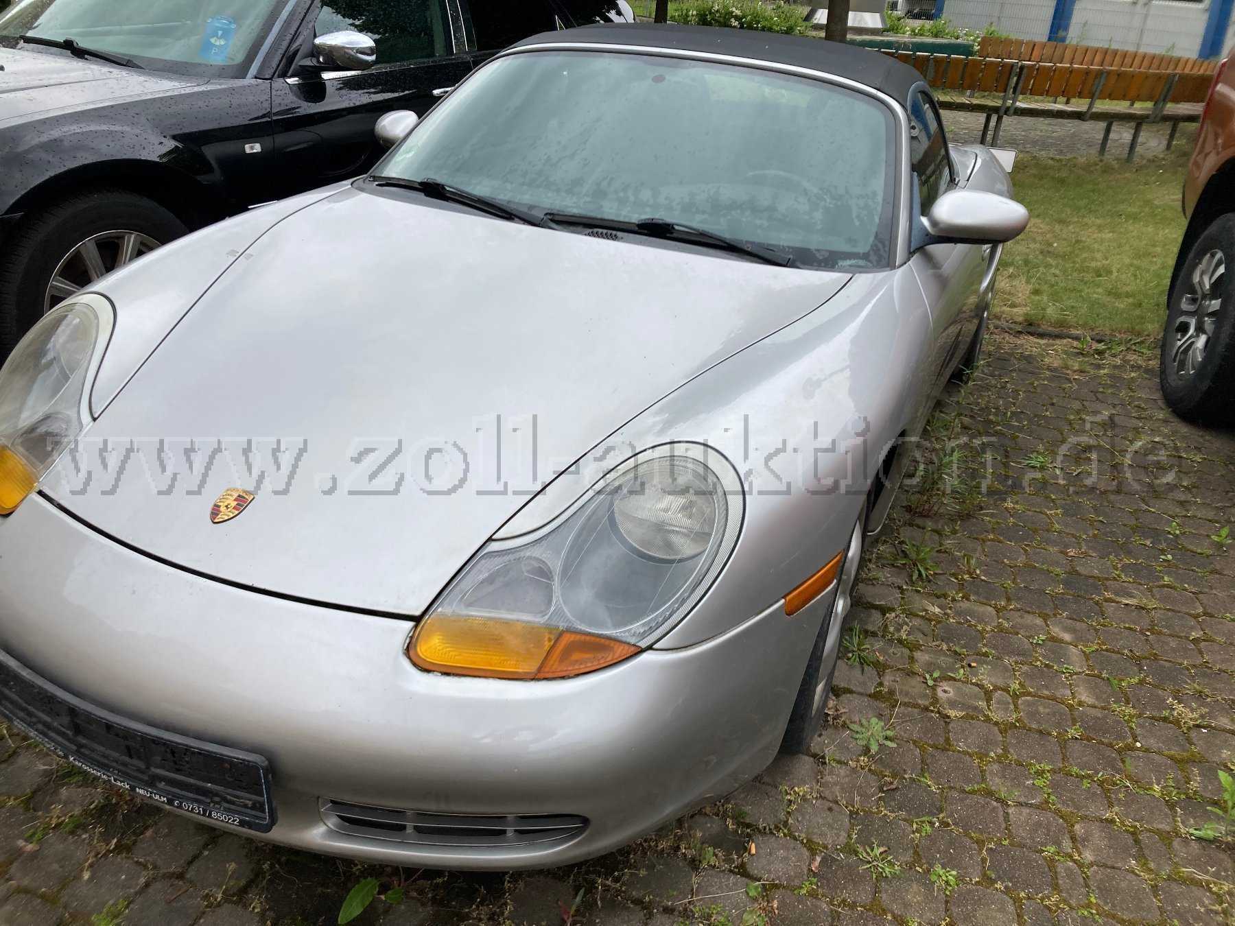 Porsche Boxter von vorn