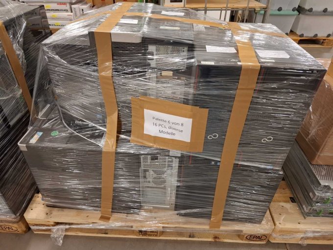 PCs verpackt auf Palette (6)