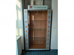 Vitrine mit 3 Glasböden