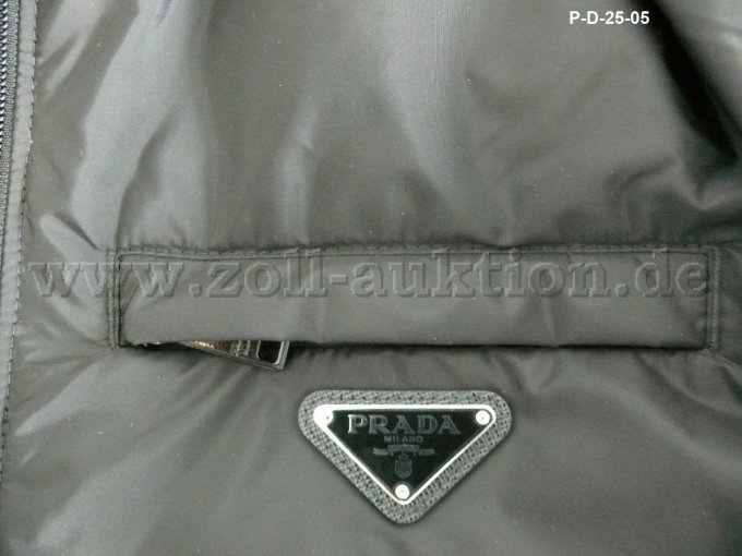 Logo an der Brusttasche