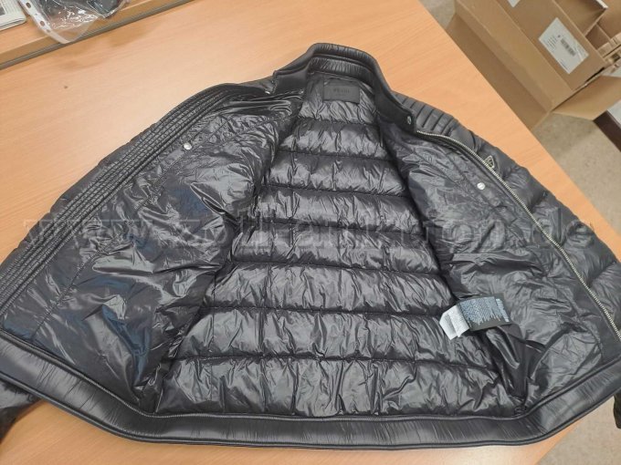 PRADA Original von innen gesehen