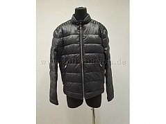 PRADA Original von vorne gesehen