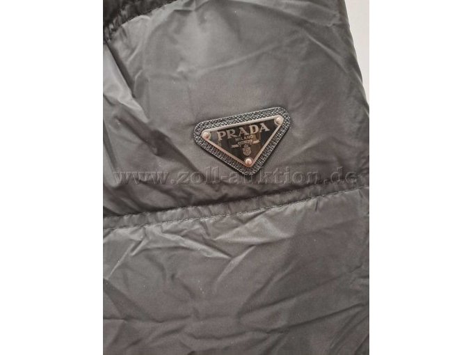 PRADA Original: Vorderansicht
