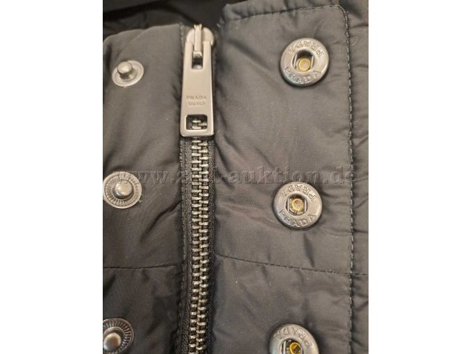 PRADA Original: Vorderansicht