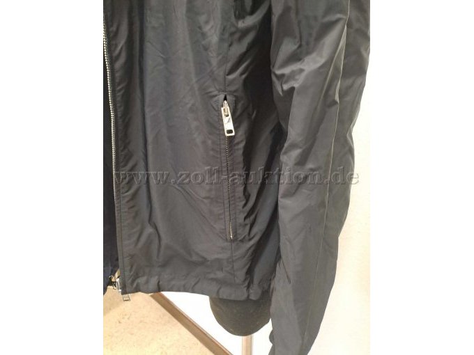 PRADA Original: Vorderansicht