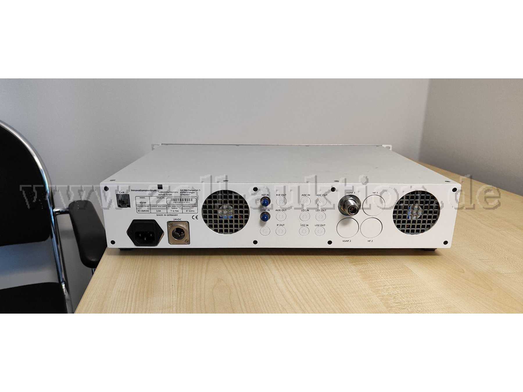 Funkantenne vorne