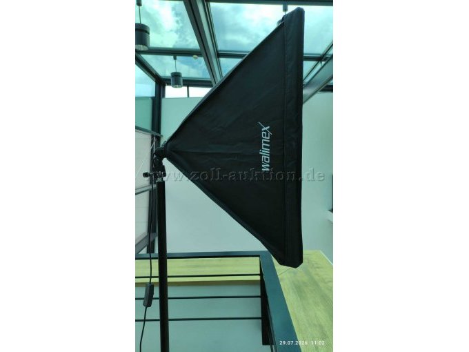 Lichtformer Seite