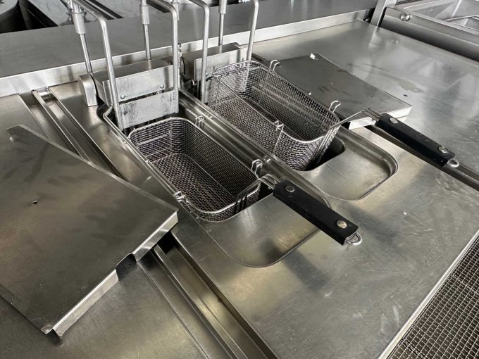 1 professionele elektrische friteuse MKN Optima 850 (model: London II) – foto 2 – kavel bij Zoll-Auktion, München
