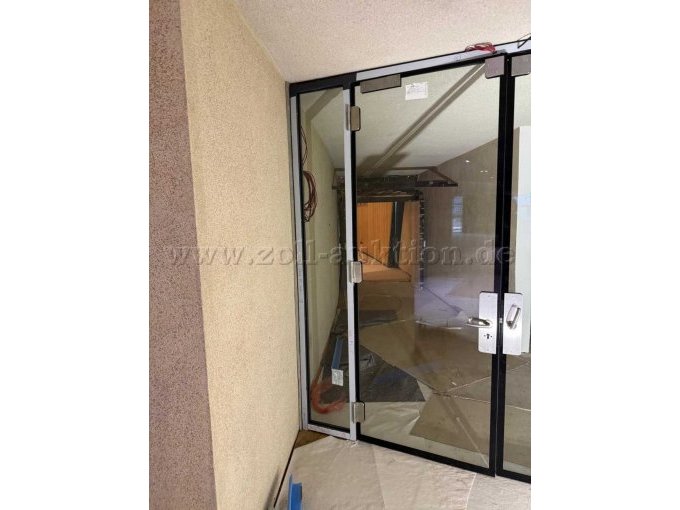 Promattür links geschlossen