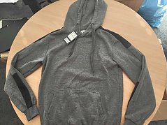 Pullover, Vorderansicht