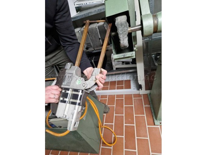 Beispiel für nichtstationären Einsatz der Zange