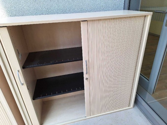 Schrank offen