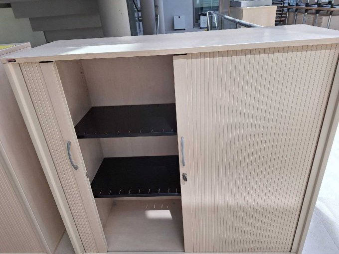 Schrank offen