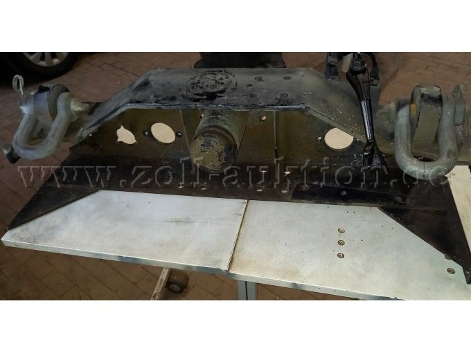 Rückansicht mit Blick auf Schäkel