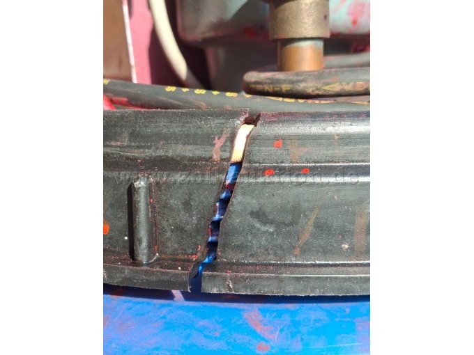 Riss im Schraubdeckel