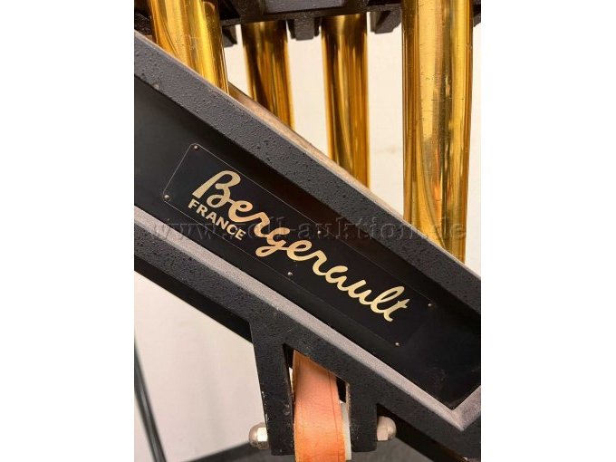 Röhrenglocken Signature C25 Symphonic Chimes Marke-Typenbeschreibung des Instruments