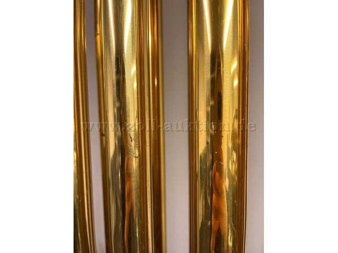 Röhrenglocken Signature C25 Symphonic Chimes nähere Ansicht auf die Röhren mit Schaden