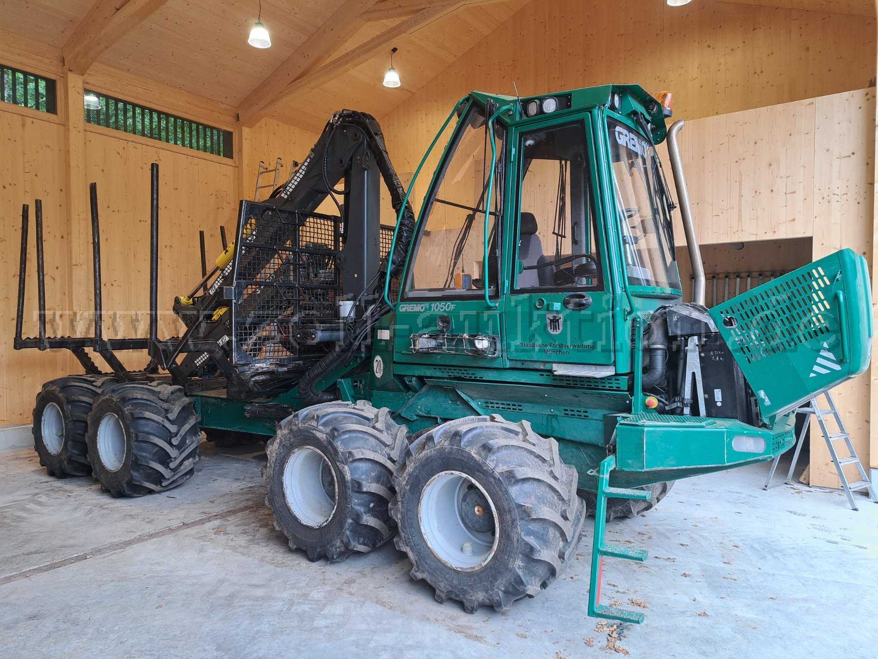 1 Rückezug 8-Rad Forwarder GREMO 1050 F