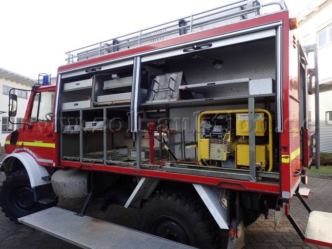 1 Rüst-, Gerätewagen der Feuerwehr RW-1, MB437/20, Unimog 708 – foto 9 – kavel bij Zoll-Auktion, Minden