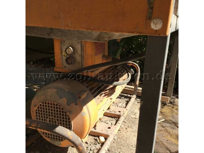 1 triltafel voor proefblokjes met trilfles Fabrikant: Wacker Neuson – foto 5 – kavel bij Zoll-Auktion, Emmendingen