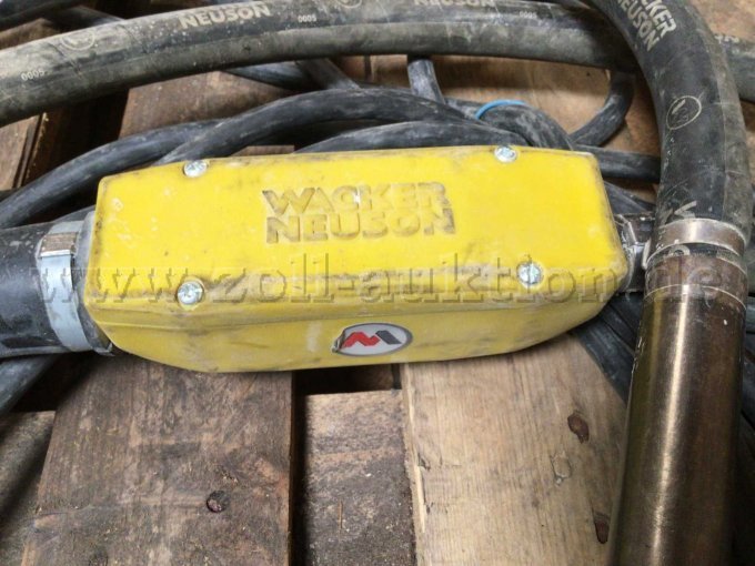 1 triltafel voor proefblokjes met trilfles Fabrikant: Wacker Neuson – foto 8 – kavel bij Zoll-Auktion, Emmendingen