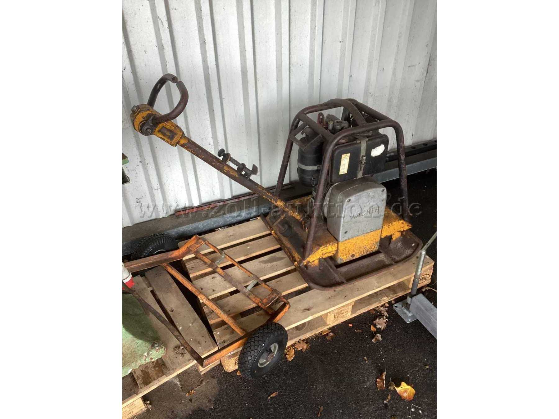 Seitenansicht Rüttler m. Transportwagen